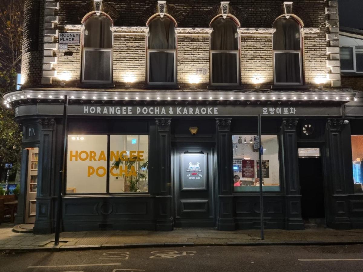 Horangee Pocha Hotell London Exteriör bild