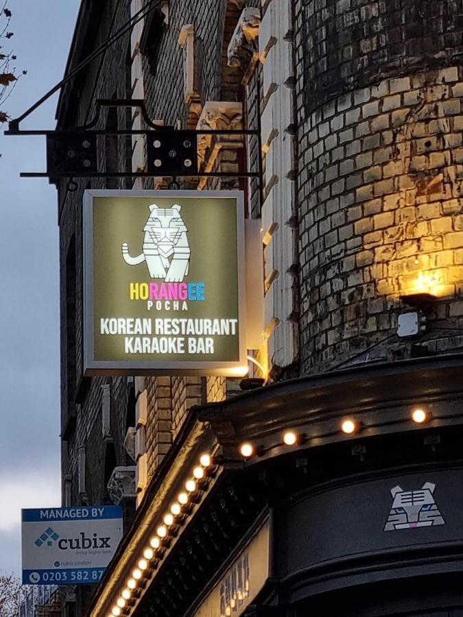 Horangee Pocha Hotell London Exteriör bild